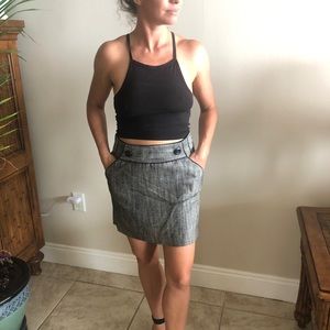 Limited black and white short skirt